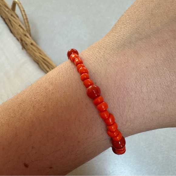 Orange Lover Glass Seed Bead Bracelet With Gold Clasp 7 inches - Picture 3 of 7